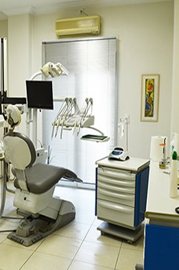 odontiatrio_nea_smurni_maniatis image nea_smirni_odontiatros